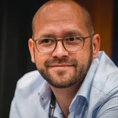 Dr. Sebastian Striewski